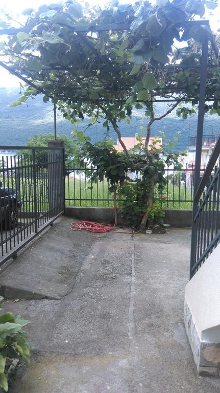Apartment Ruzica Krstic Herceg Novi Buitenkant foto