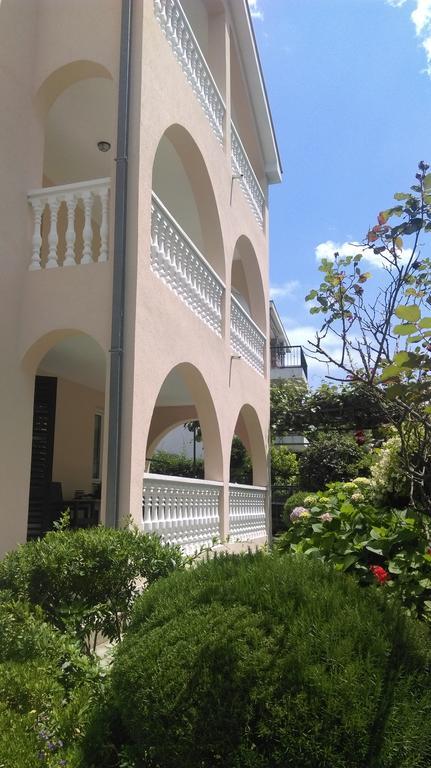 Apartment Ruzica Krstic Herceg Novi Buitenkant foto